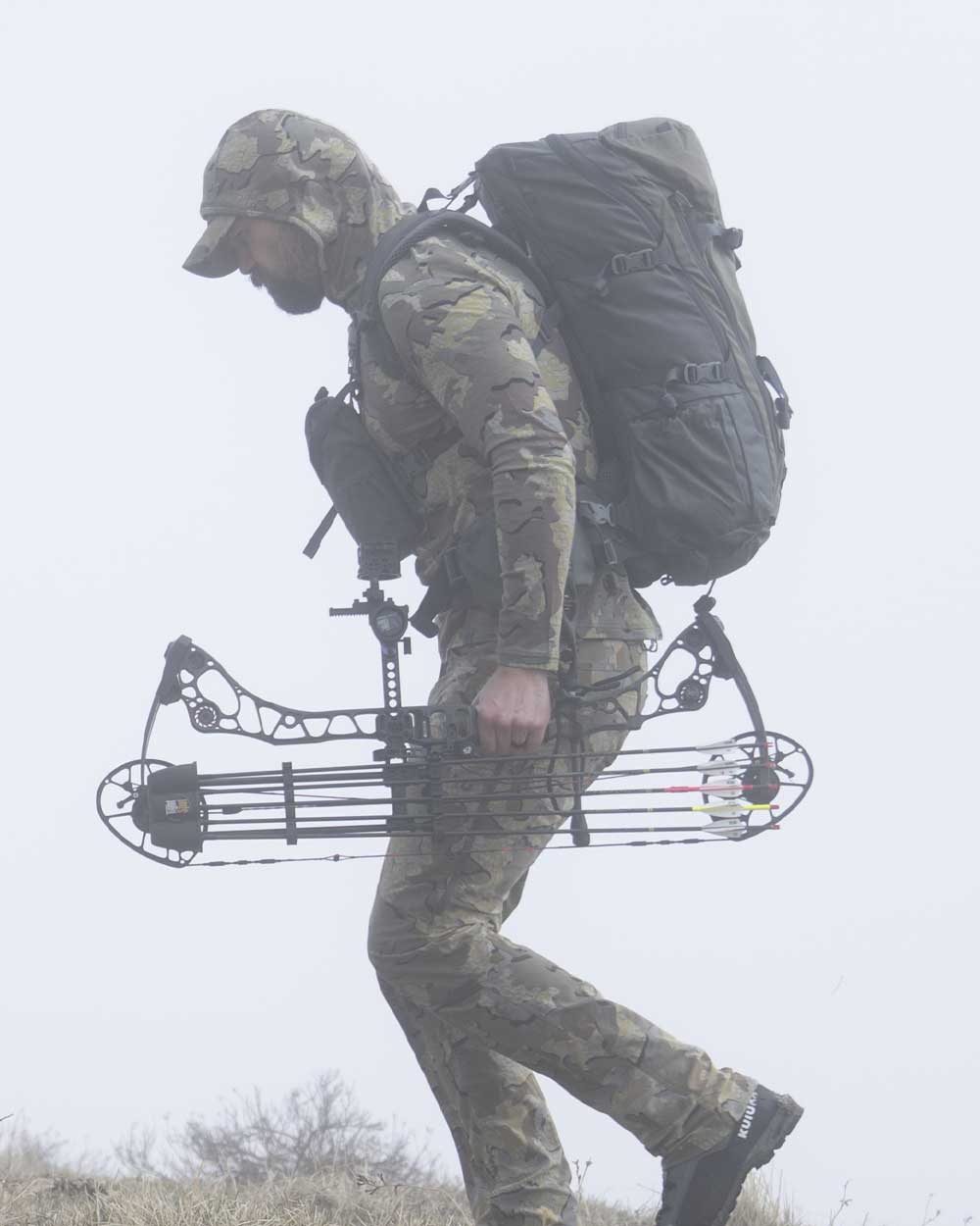 ULTRA Merino 120 LT LS Hoodie | Olive - Image 5