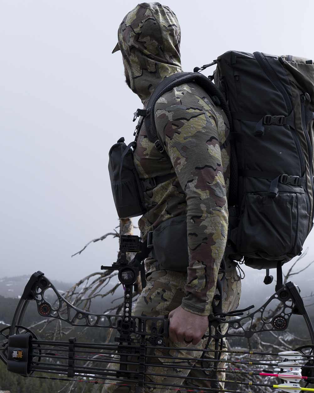 ULTRA Merino 120 LT LS Hoodie | Olive - Image 7