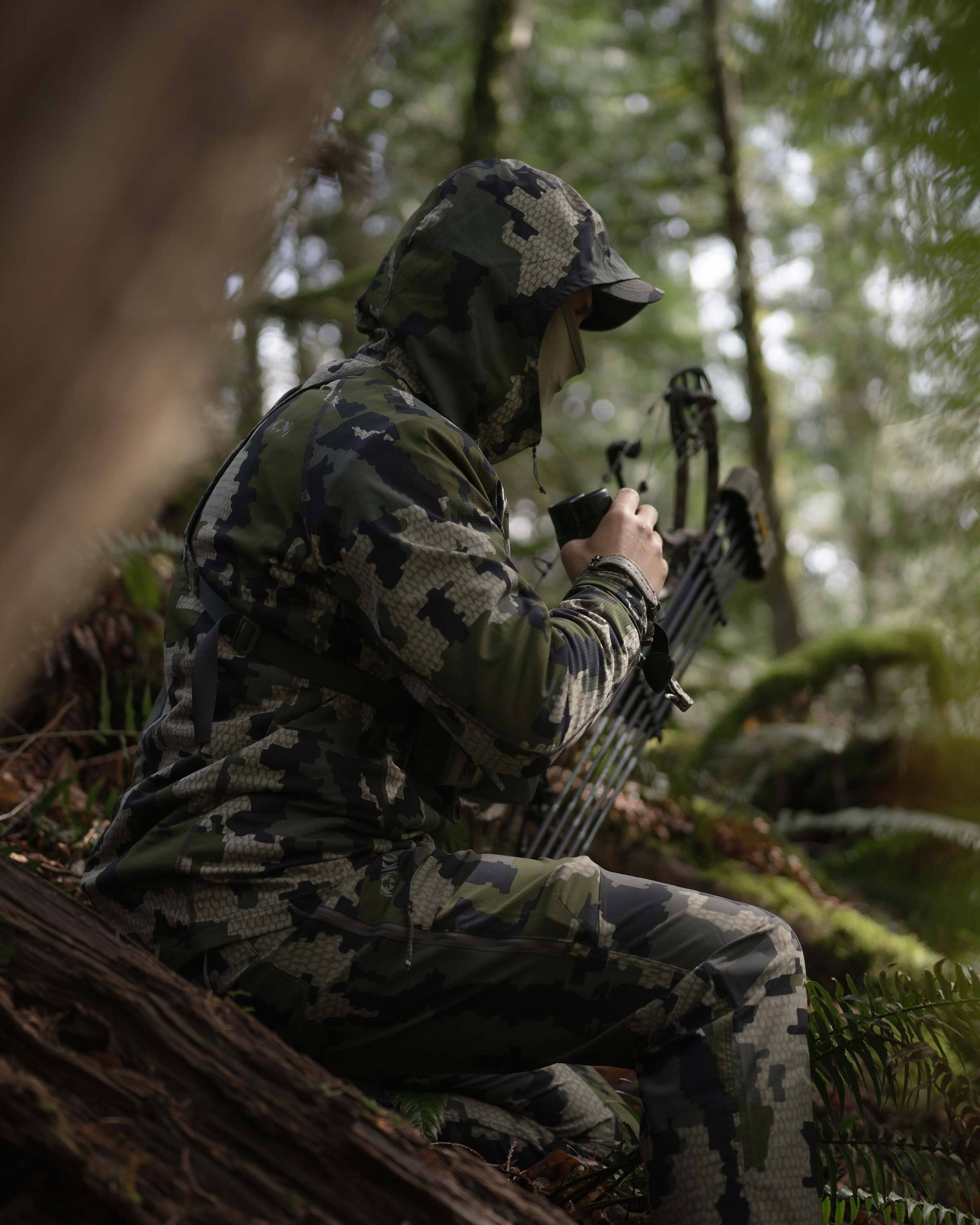 Tiburon Hybrid Hoodie | Khaki - Image 5