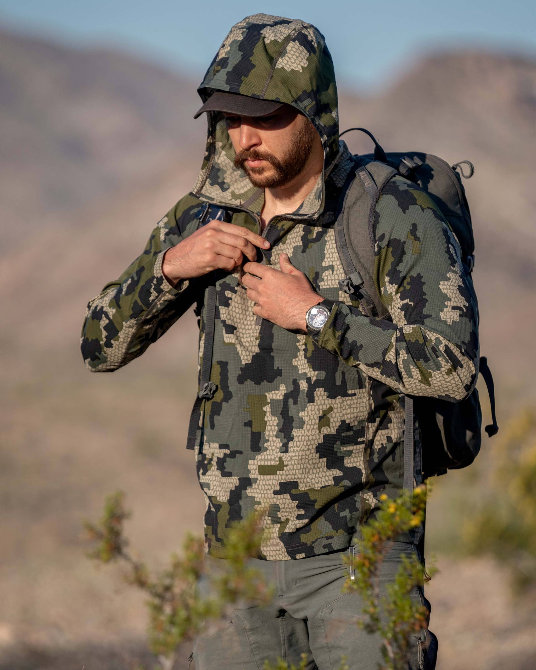 Tiburon Hybrid Hoodie | Stone - Image 13