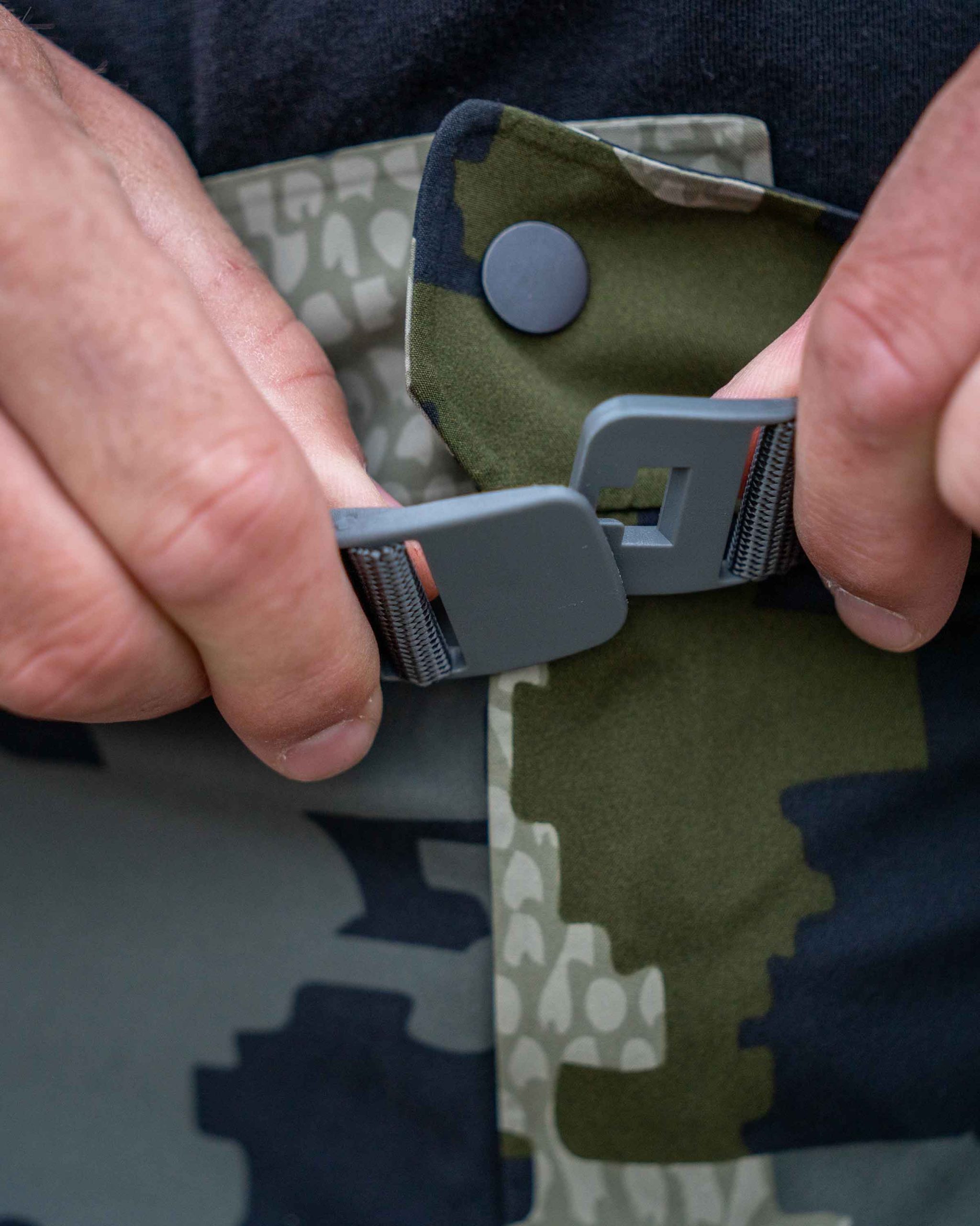 Chugach TR Rain Pant | Gunmetal - Image 7