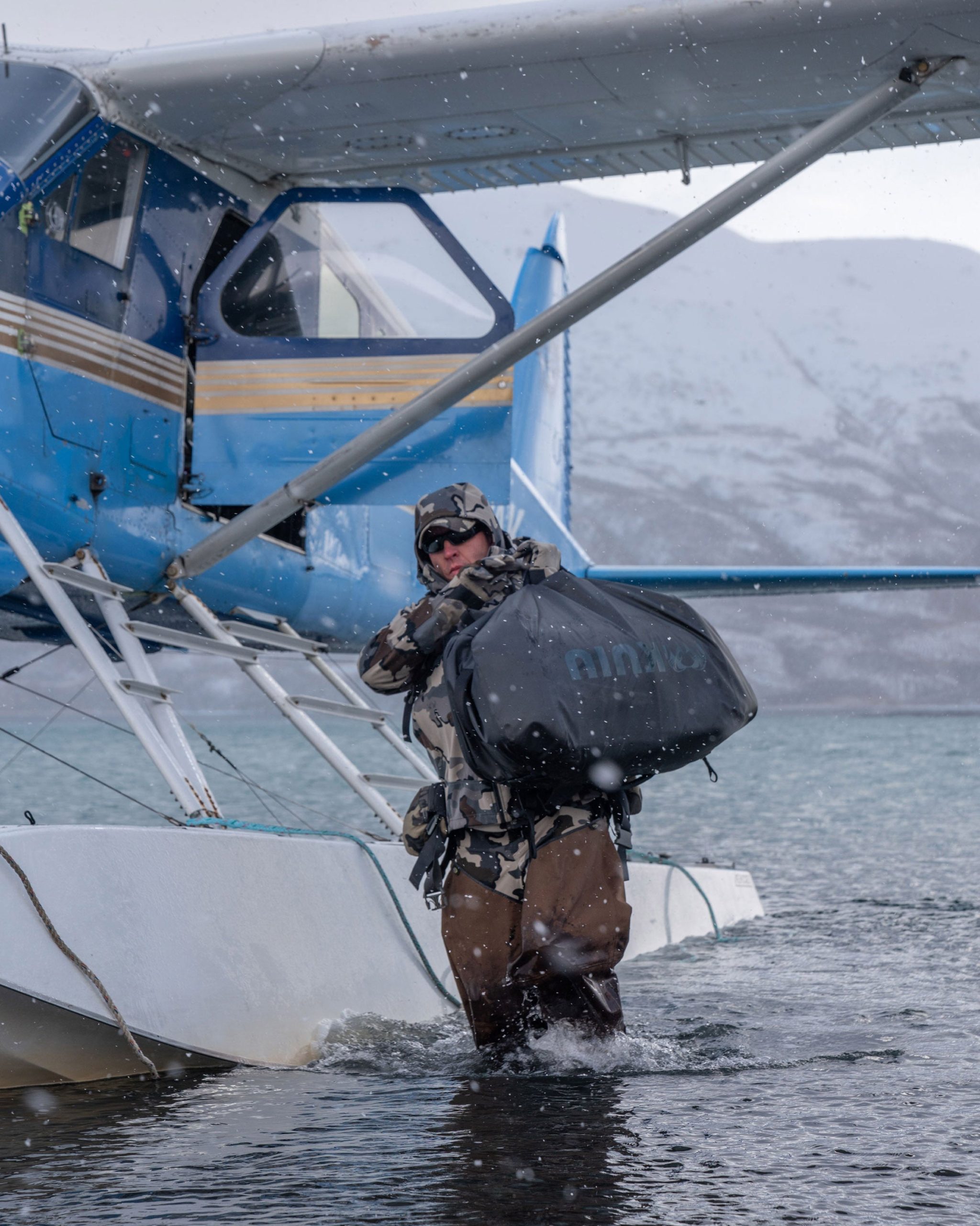 Waypoint 10400 Duffel | Black - Image 10