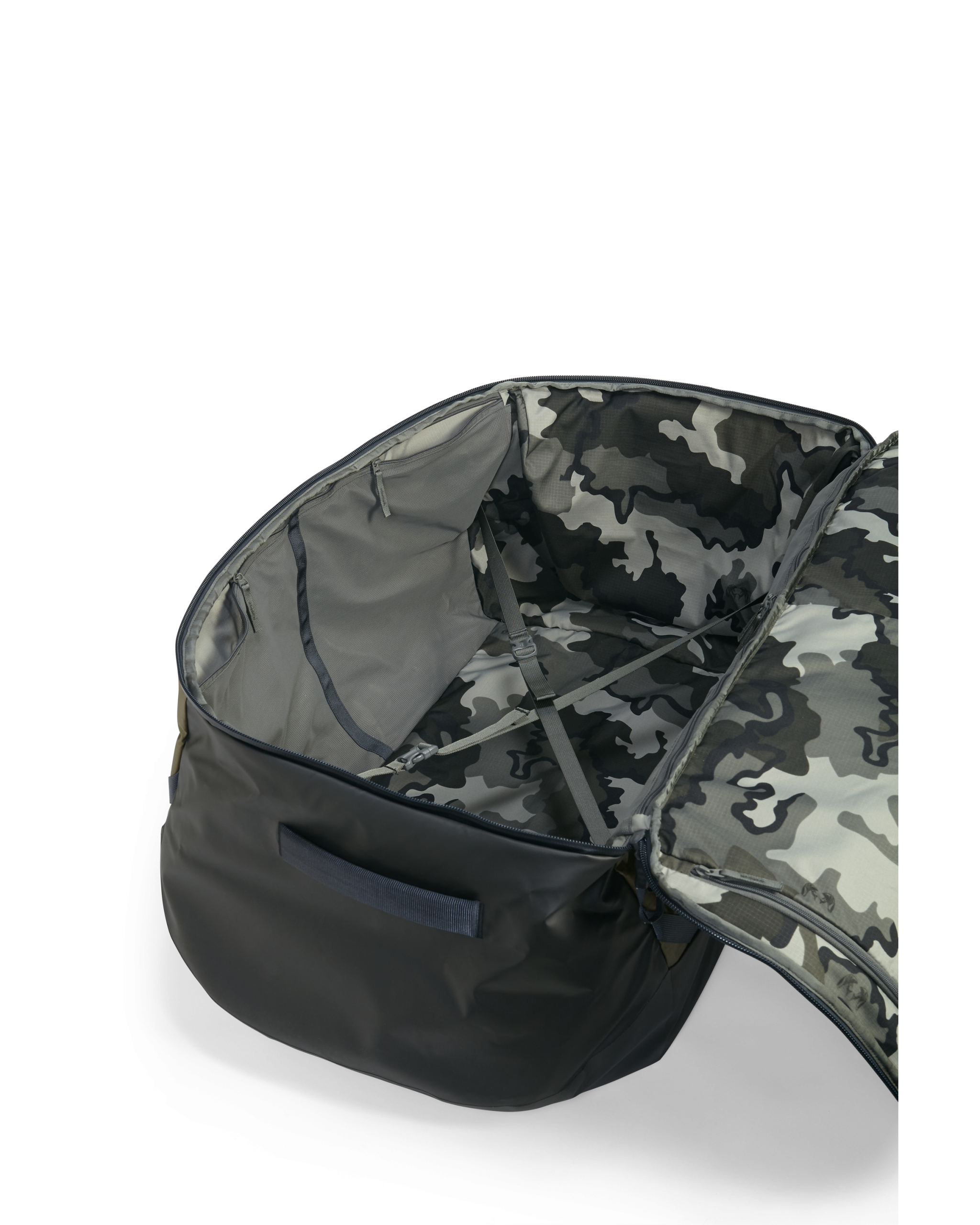 Waypoint 10400 Duffel | Black - Image 9