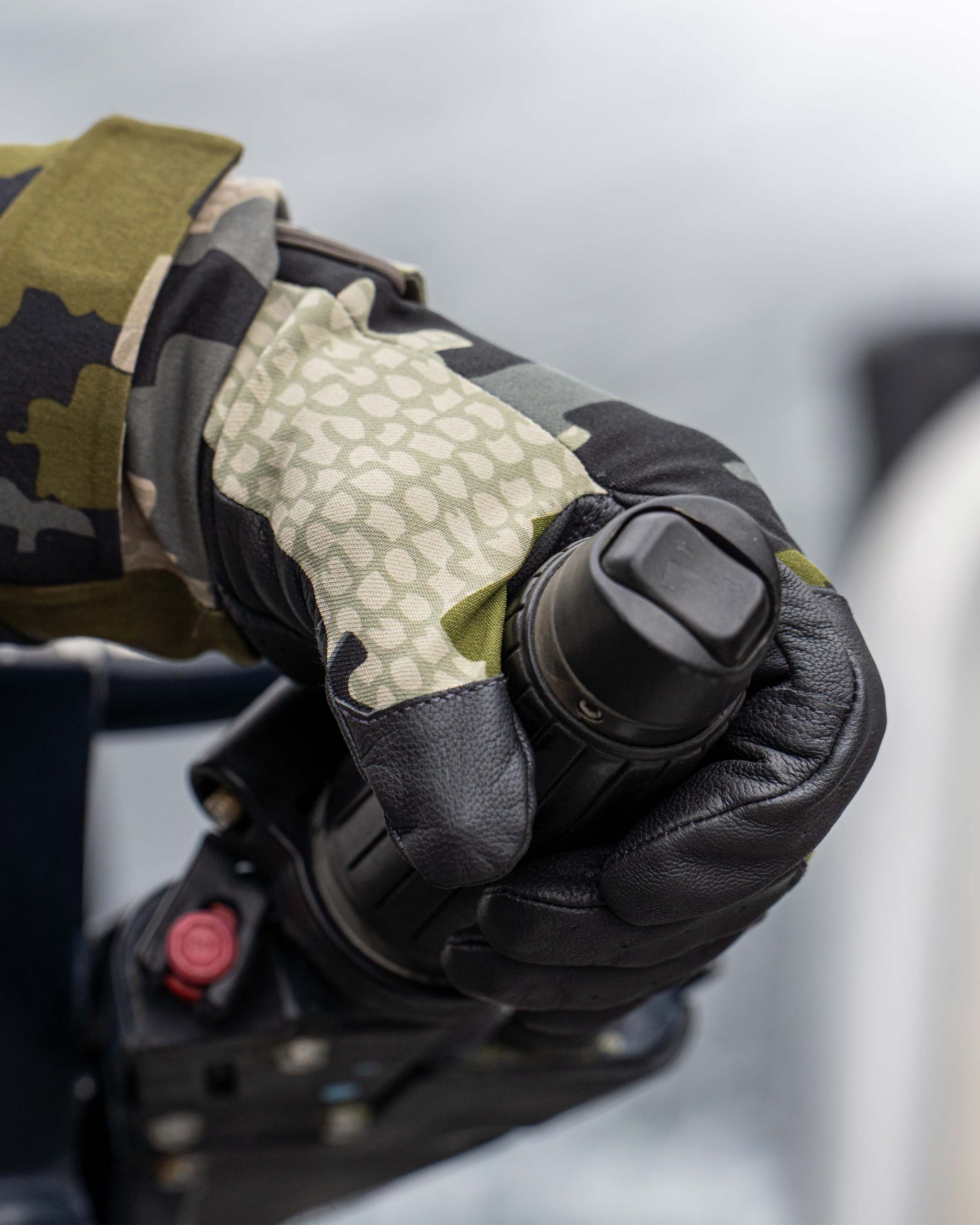 Precision Glove | Ash - Image 11