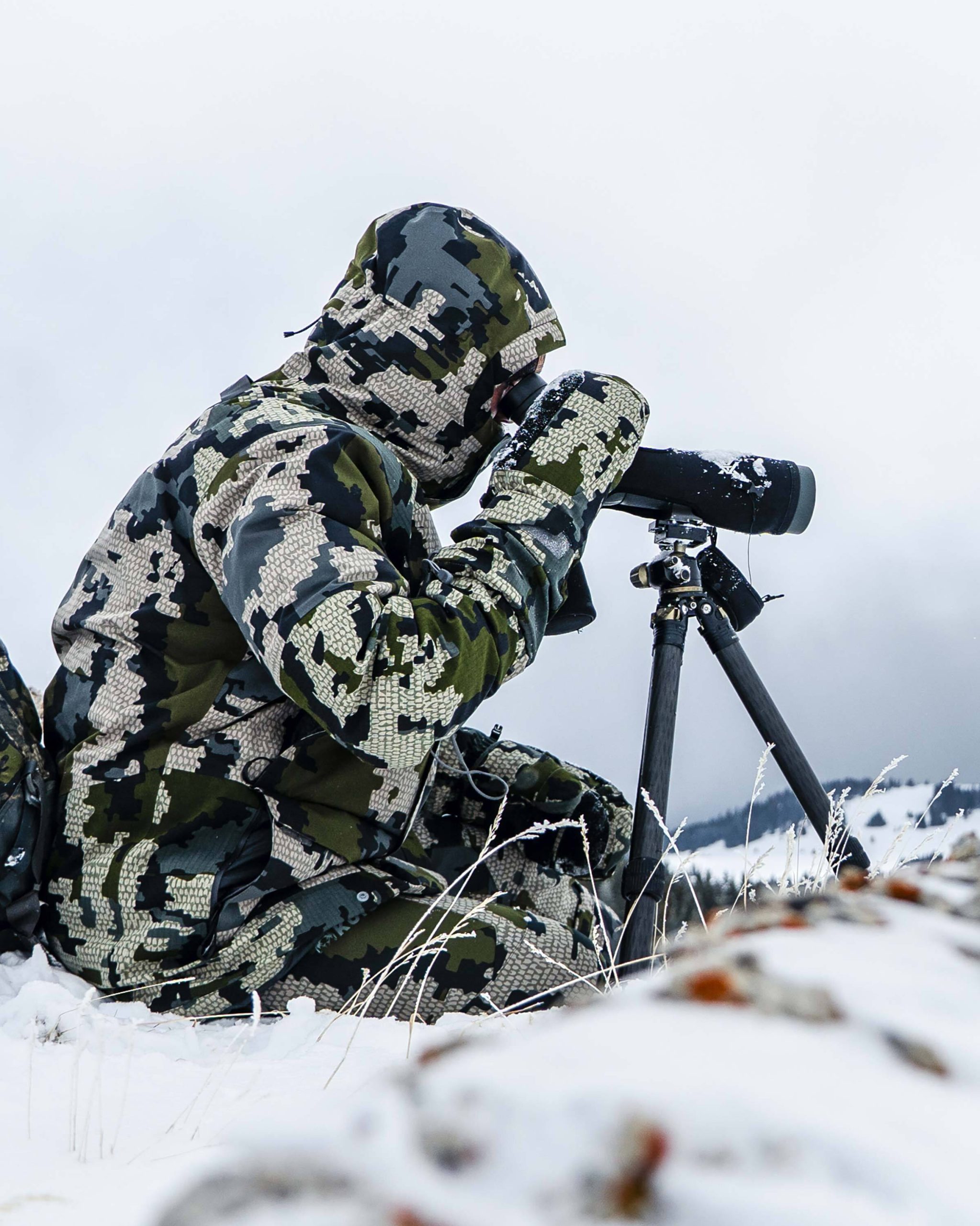 Super Down Arktuk Mitt | Verde - Image 4