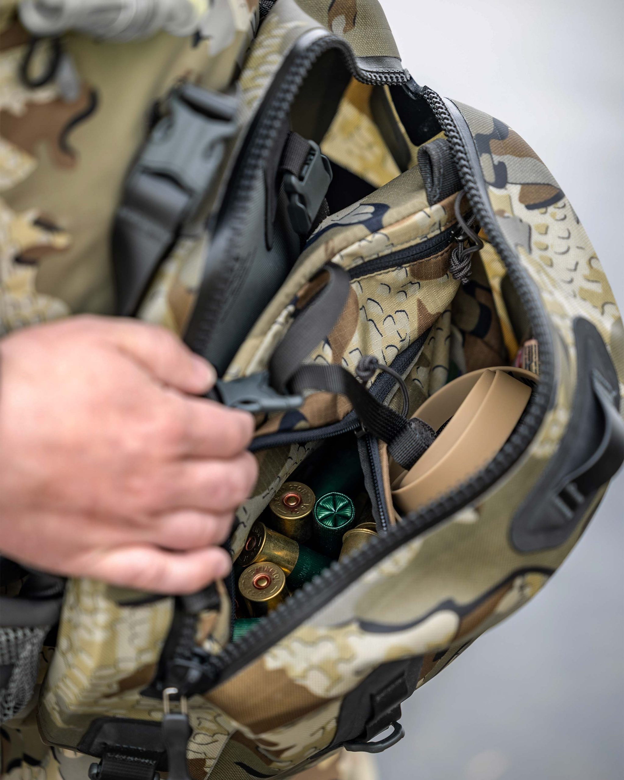 DeltaStorm 800 Submersible Waistpack | Coyote Brown - Image 8