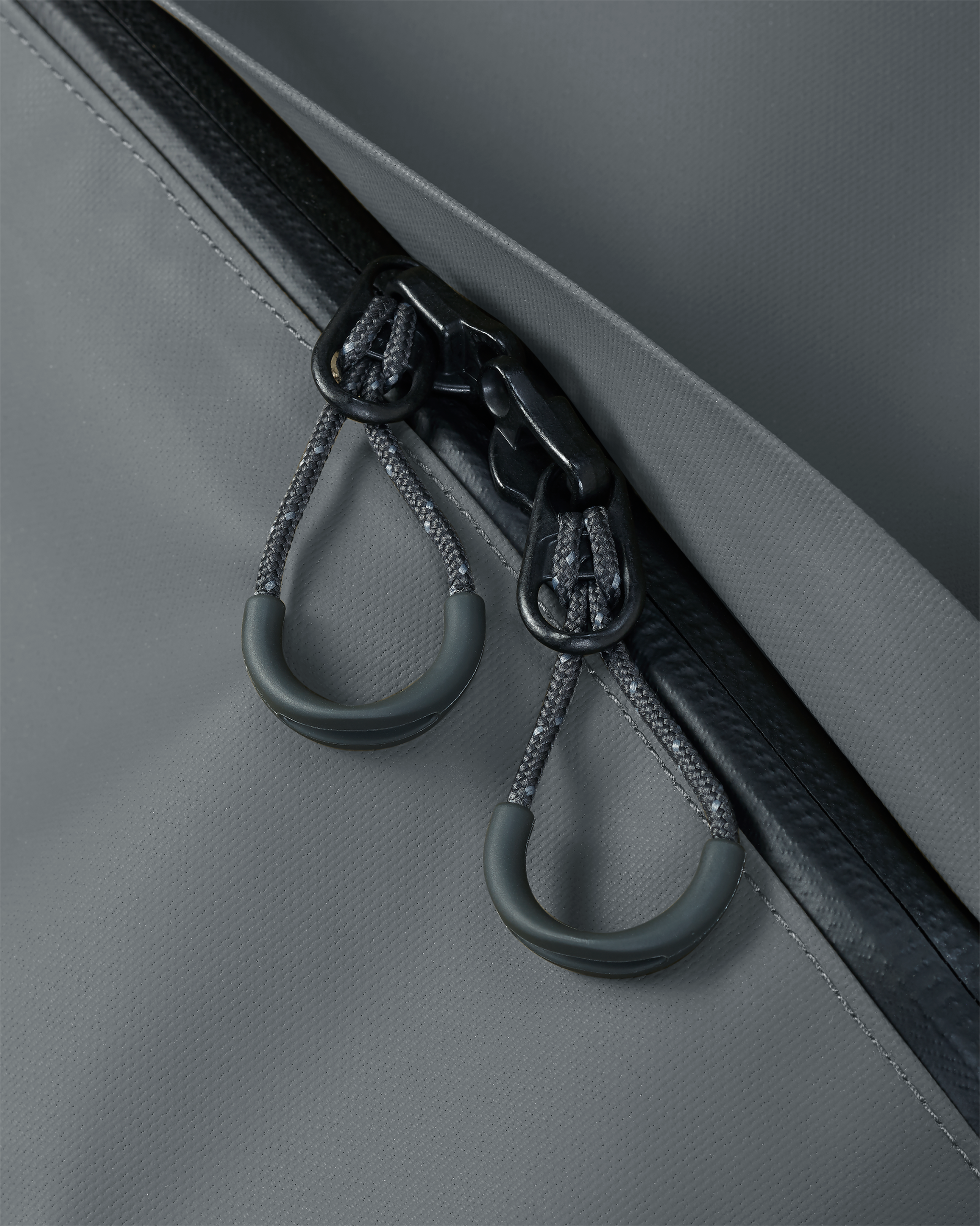 Taku BLSTX 4200 Duffel | Gunmetal - Image 3