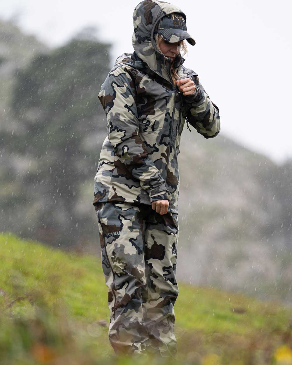 Women's Chugach TR Rain Pant | Verde - Image 7